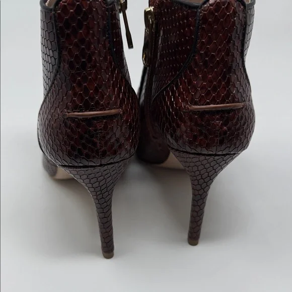 Louise et Cie Textured Ankle Boots - Picture 7 of 8